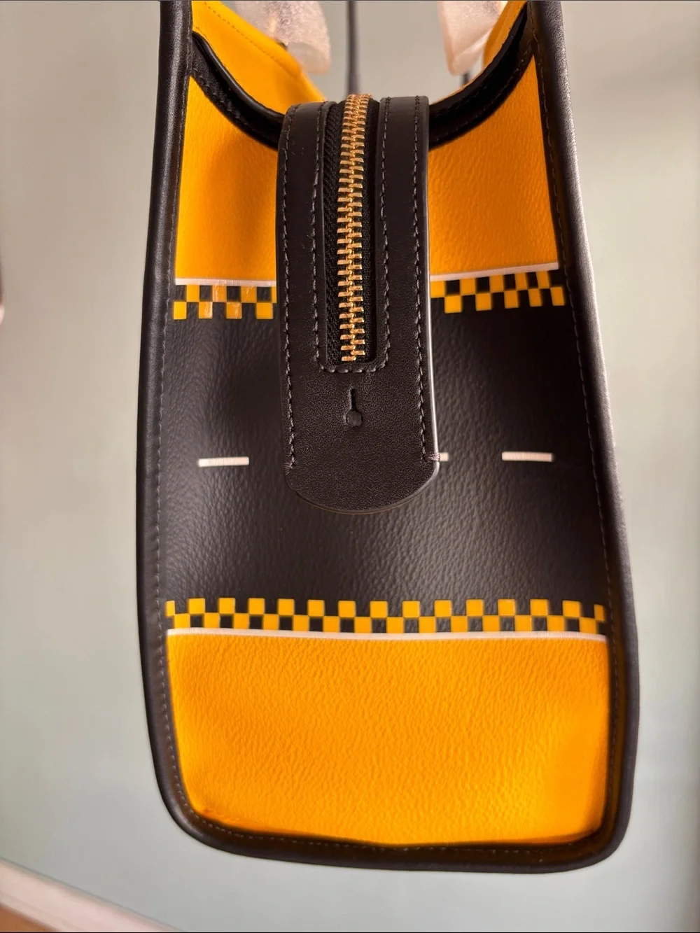 kate spade manhattan Yellow Black Taxi Graphic Tote